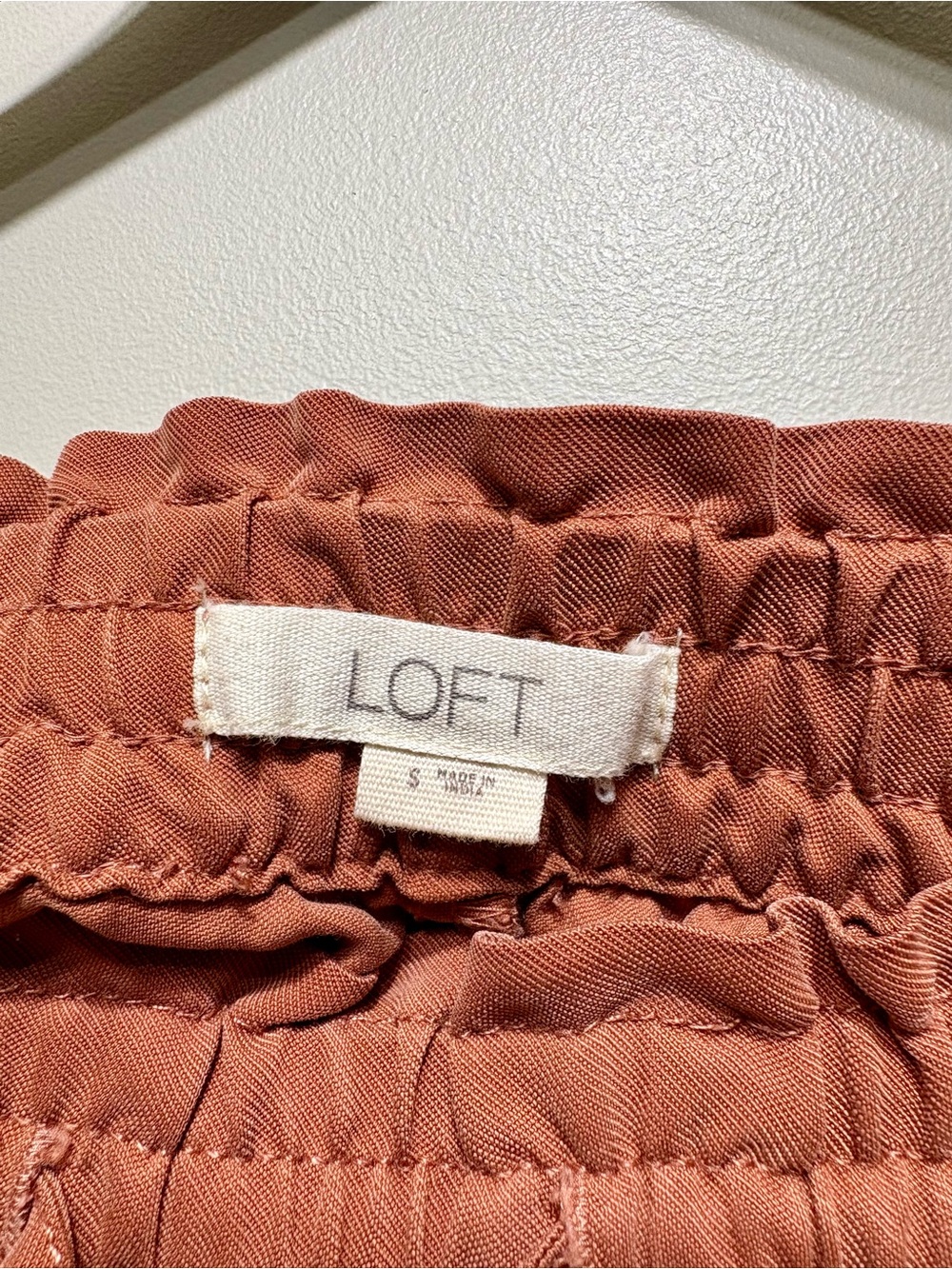 LOFT Women’s Rust High Rise Drawstring Relaxed Shorts Size Small - Picture 5 of 7